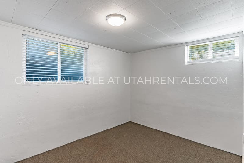 Provo House: 1278 E 520 S