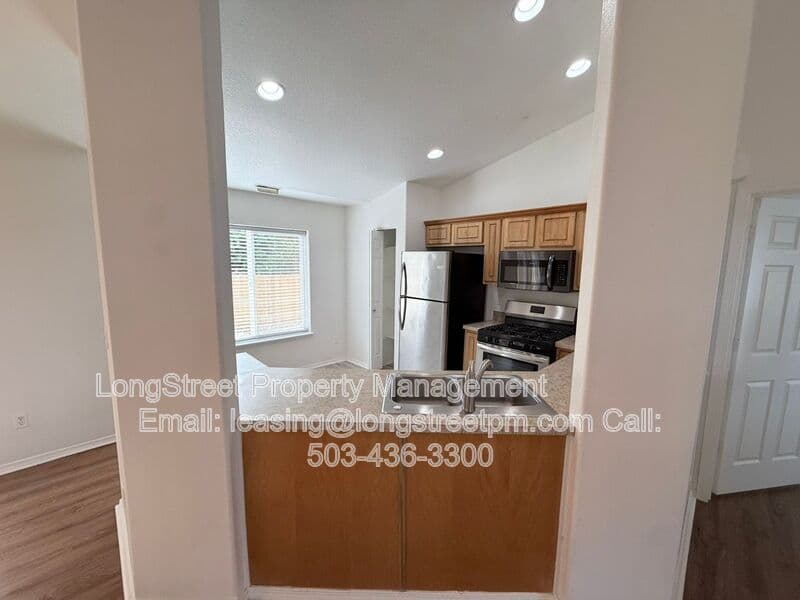 Salem House: 3047 Wallace Rd NW