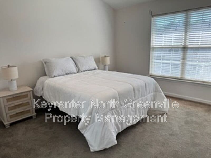 Greenville House: 612 Graythorn Ln