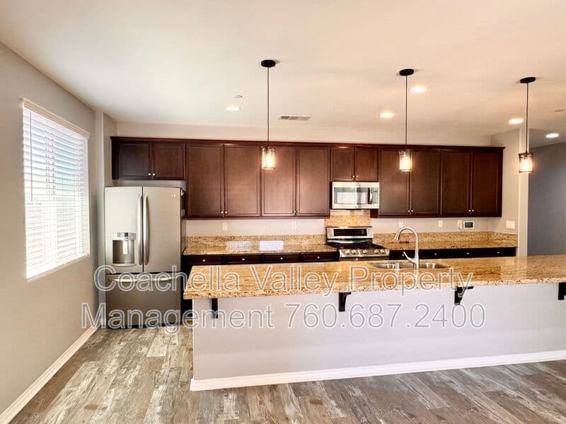 Indio House: 43776 Pettirosso St