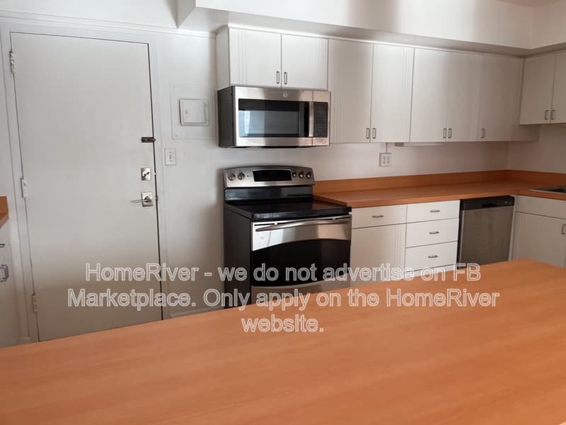 Tampa House: 2401 Bayshore Blvd
