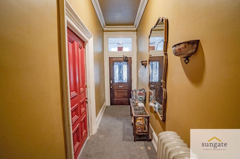 Baltimore Condo: 907 Saint Paul St