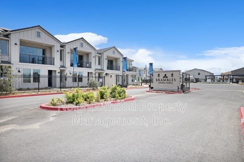 Fresno Condo: 2885 East Tamarind Drive - 1