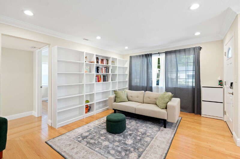Sacramento House: 4311 Cabrillo Way