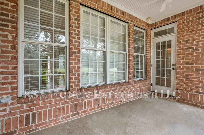 Savannah House: 5 Southernwood Place