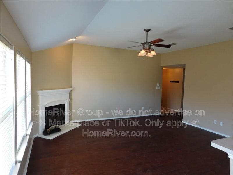 Wylie House: 712 Alabaster Way