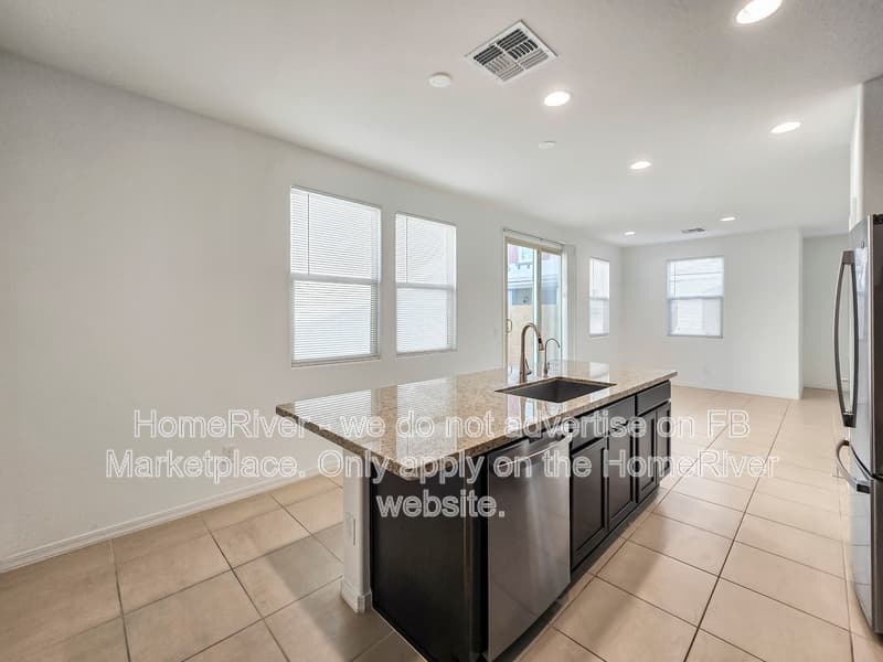 Surprise House: 14119 W Bronco Trl