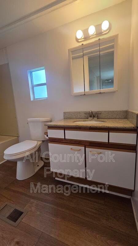 Lakeland House: 2735 W 10th St.