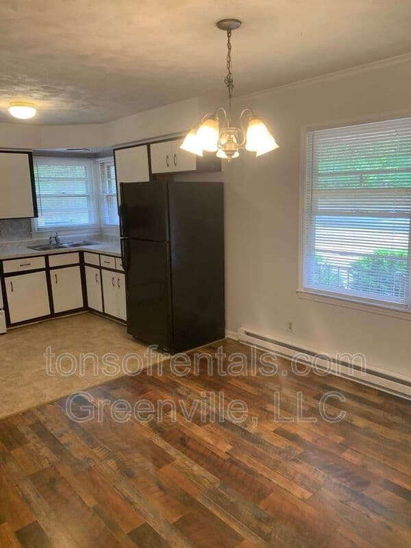Spartanburg Condo: 3842 South Pine Street