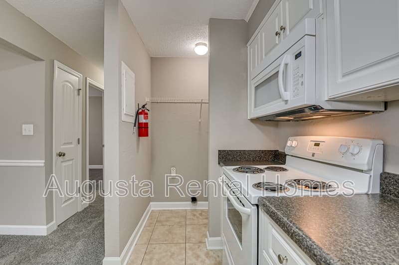 Augusta Condo: 4008-C Wheeler Woods Road
