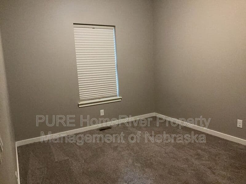 Papillion House: 11910 S 112th St