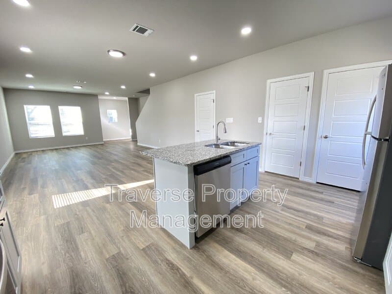 Fort Worth House: 1309 Arizona Ave