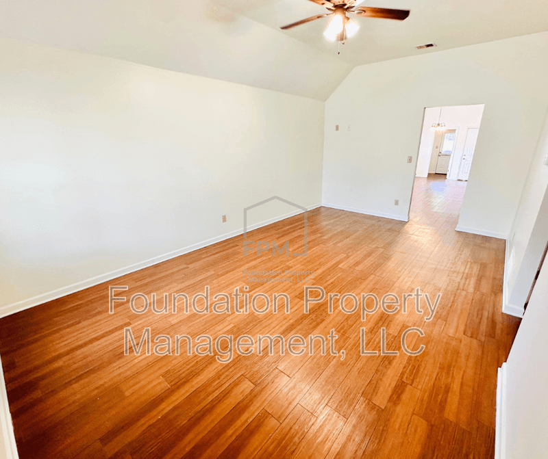Memphis Condo: 1314 Crosstown Court