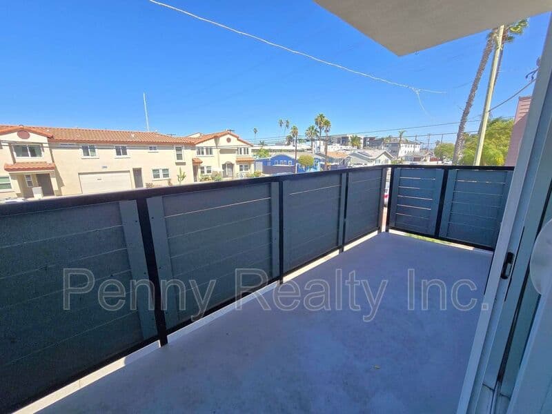 San Diego Condo: 2861 Polk Ave.