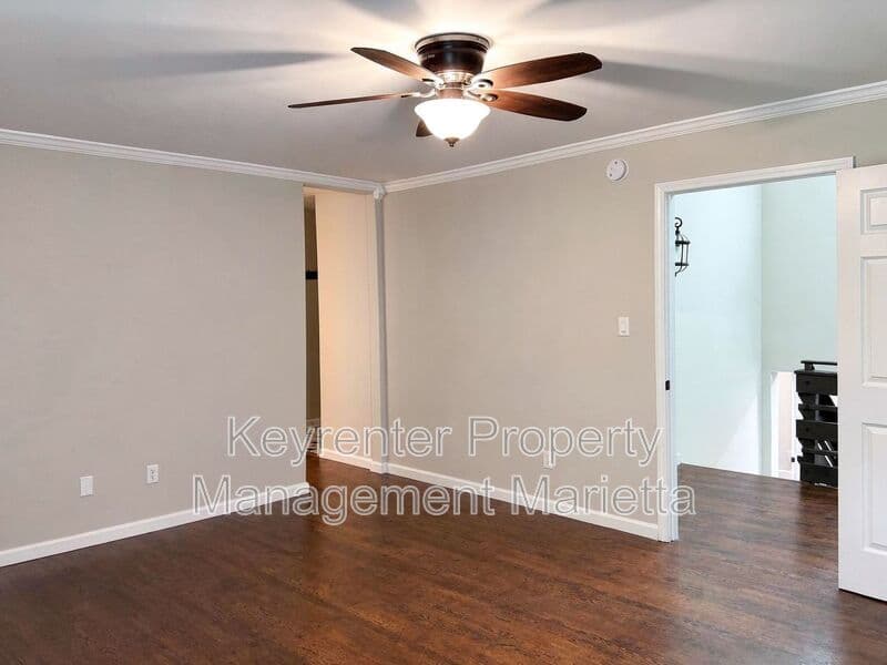 Decatur House: 510 Ponce De Leon Avenue