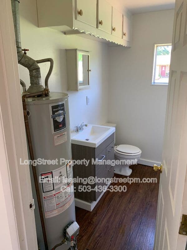 Corvallis House: 2425 SW Pickford