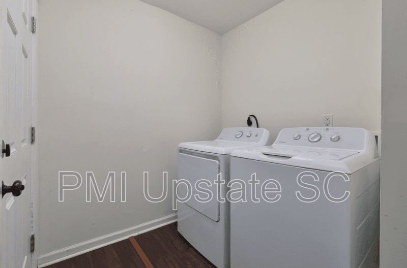 Greenville House: 79 Allen Street