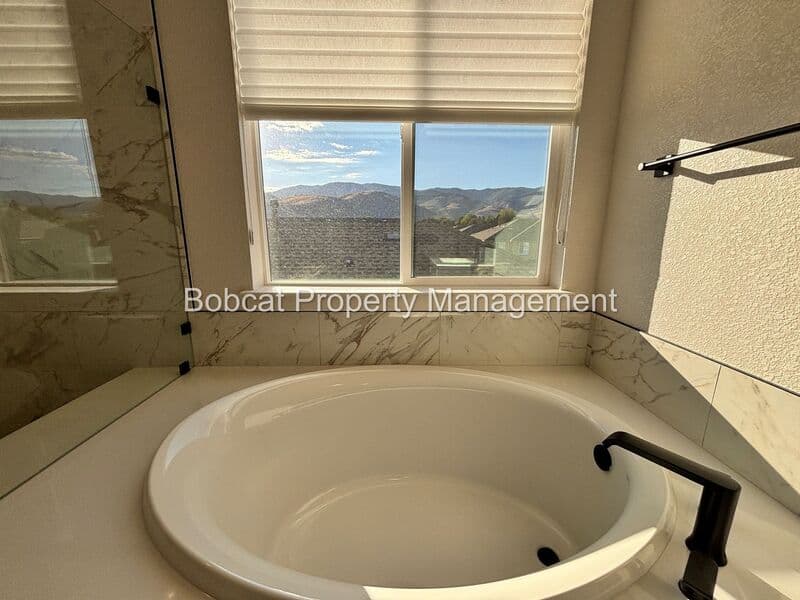 Carson City House: 1128 Grove St