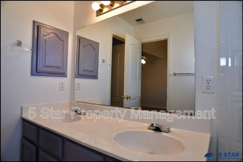 El Paso House: 12062 Ben Proctor Dr