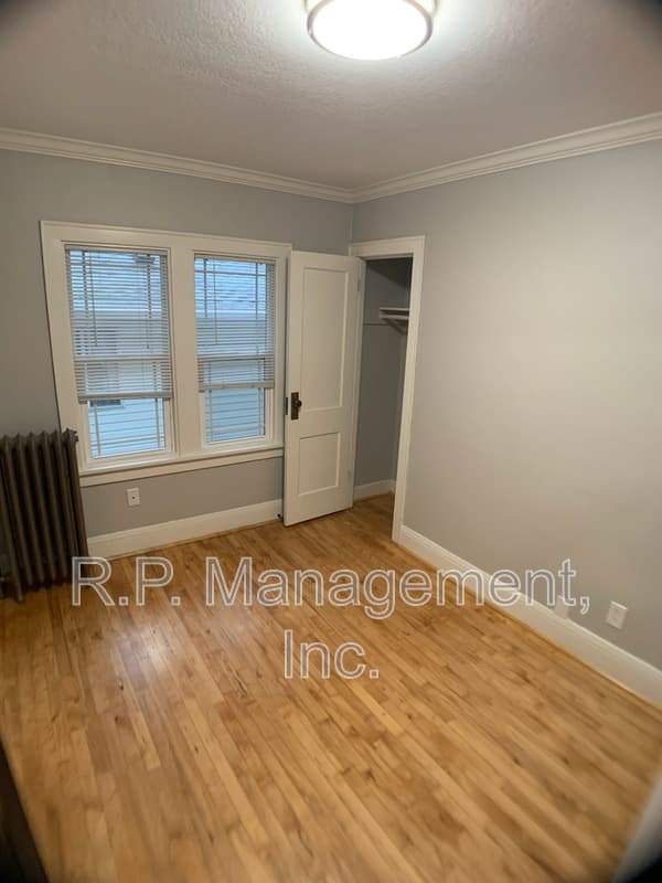 Saint Paul Condo: 1150 Central Ave W