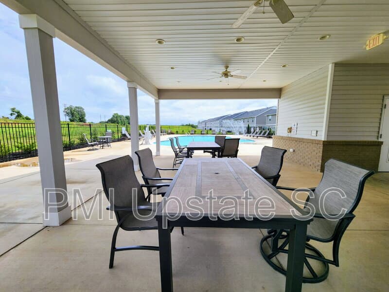 Spartanburg Townhome: 1283 Westgate Vlg Dr