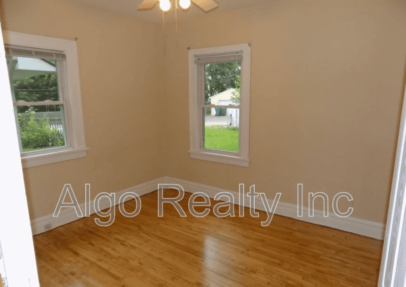 Minneapolis House: 3910 Emerson Avenue North