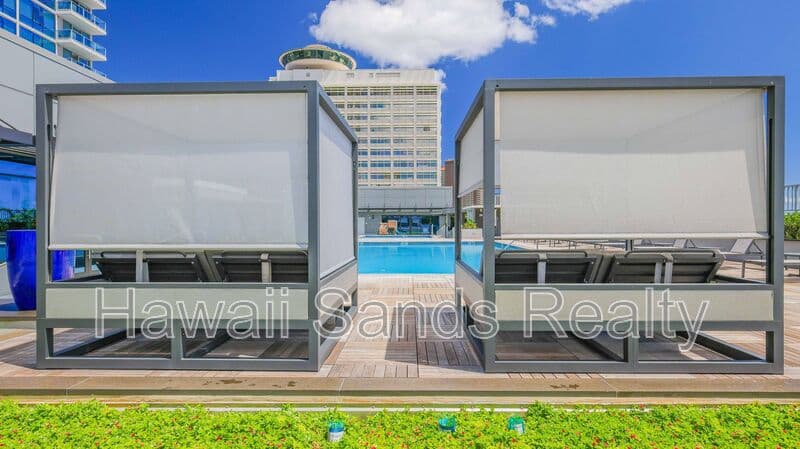 Honolulu Condo: 1391 Kapiolani Blvd
