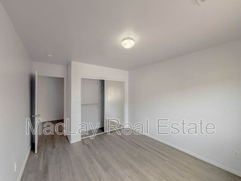 Phoenix House: 5216 W Albeniz Pl