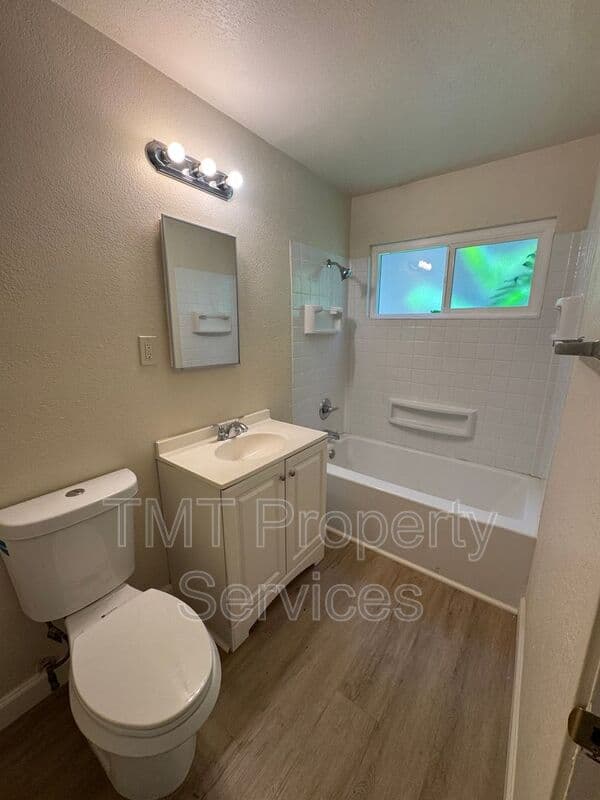 Sacramento Condo: 2530 S St