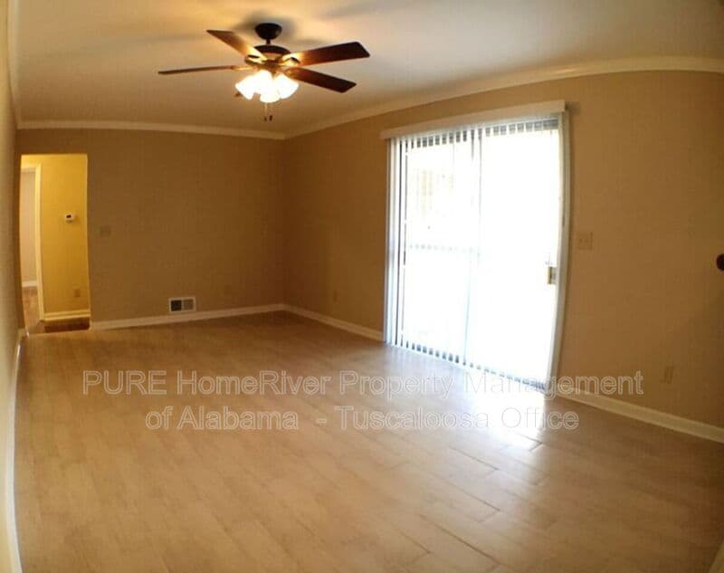 Tuscaloosa House: 151 Lenora Drive