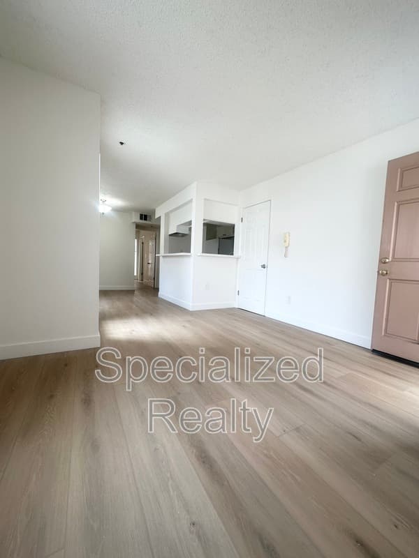Burbank Condo: 328 E. Providencia Ave.