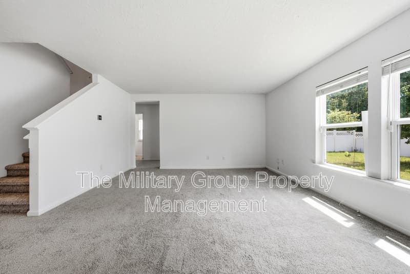 Orange Park House: 391 Hepburn Rd