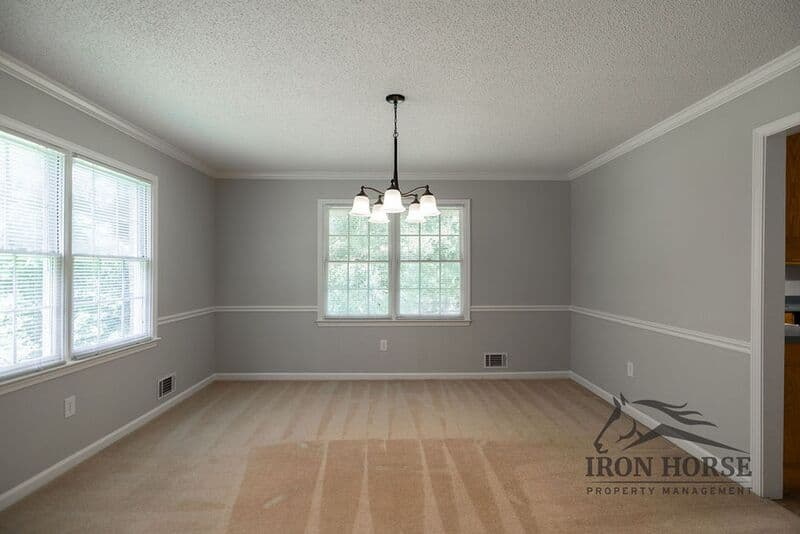 Athens House: 8671 Macon Hwy