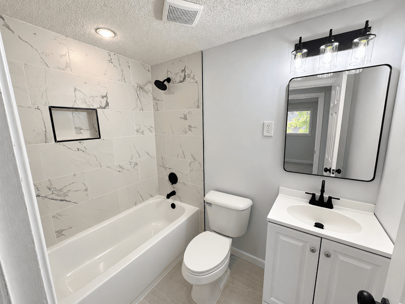 Southaven House: 8658 Bunker Hill Drive