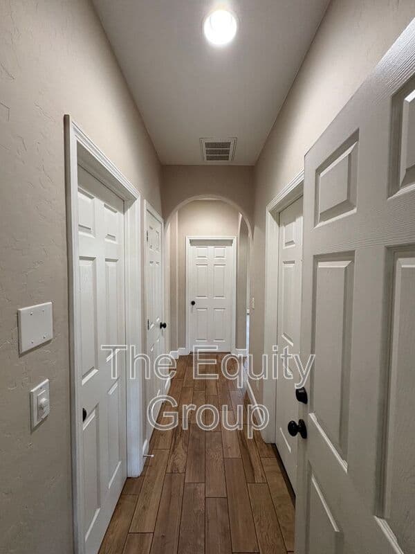 Visalia House: 3116 W Buena Vista