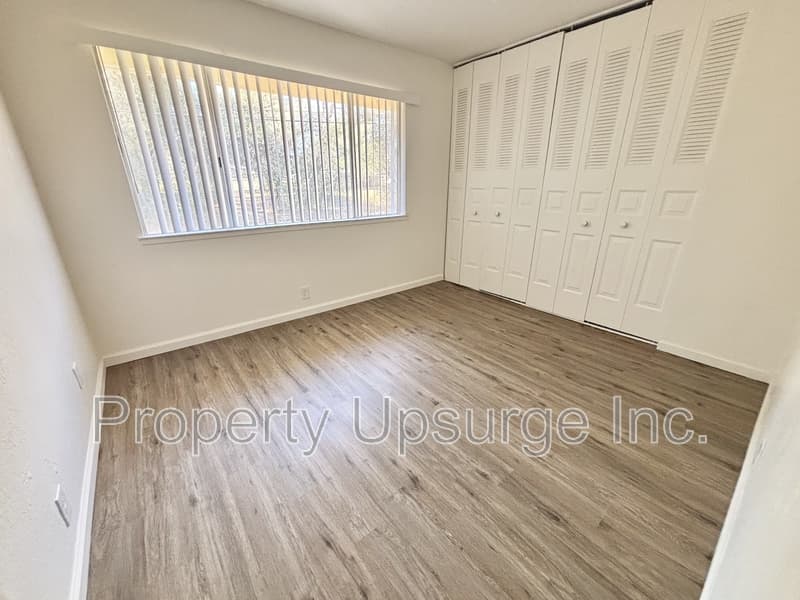 Redding Condo: 715 Mary St