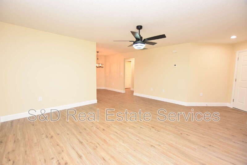 Lakeland Condo: 1111 Mercury Dr E
