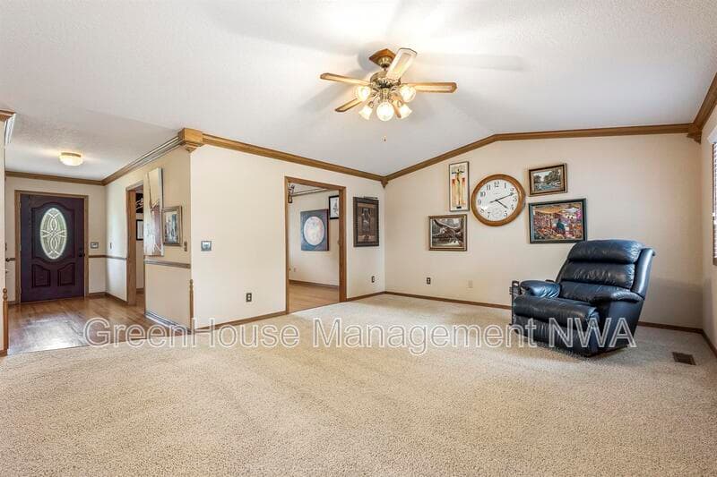 Bentonville House: 1609 SW 2nd Street