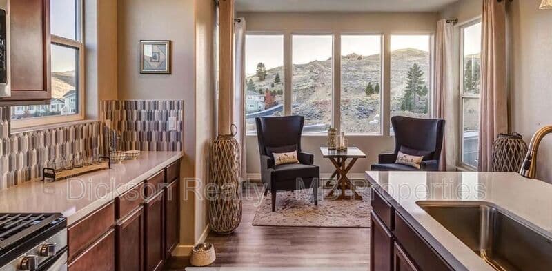 Reno Townhome: 595 Logan Jacob Lane
