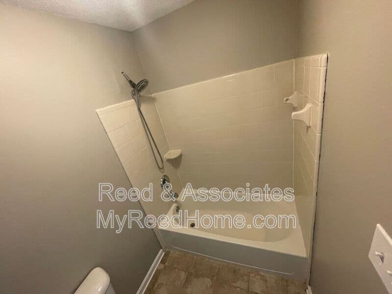 Arlington House: 4720 Hampton Ridge Ln.