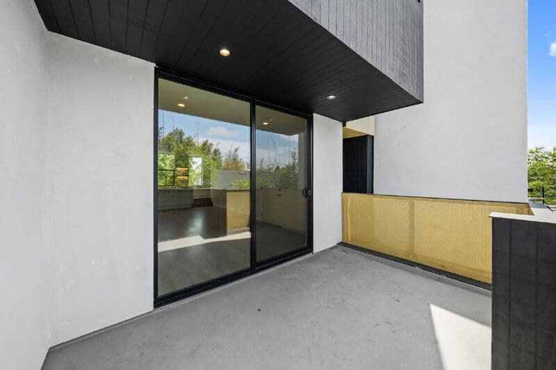San Diego Condo: 2664 L Street