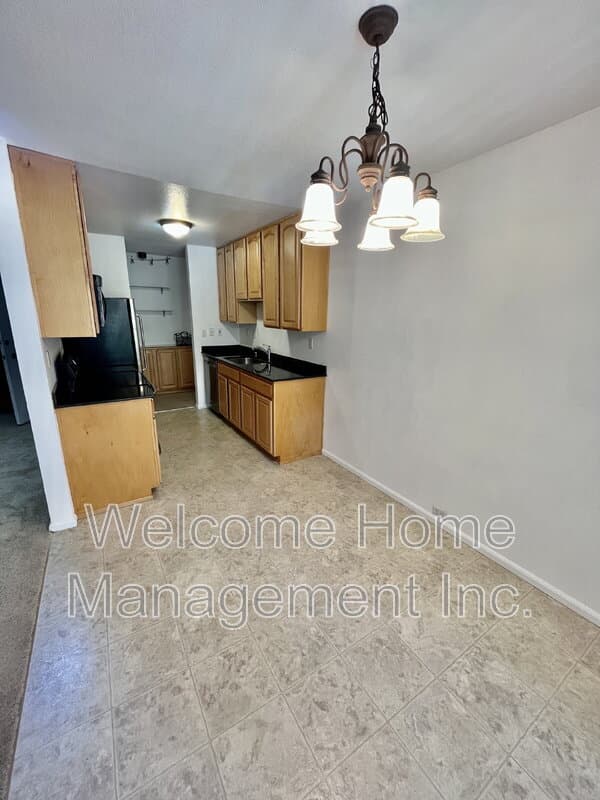 Walnut Creek House: 1240 Walker Ave
