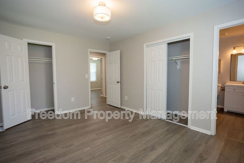 Manassas House: 10116 Wimbledon Ct