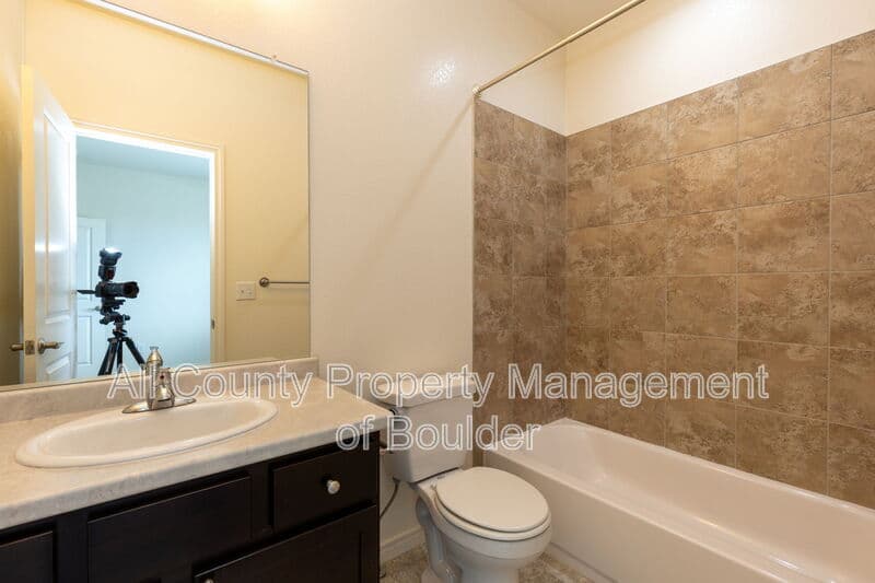 Longmont Townhome: 1319 S Collyer St