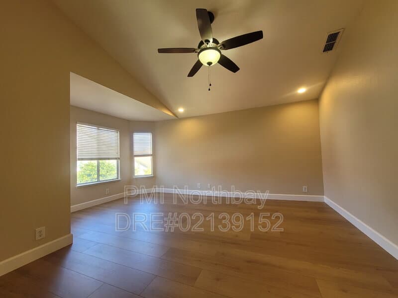 Vacaville House: 167 Harvest Dr