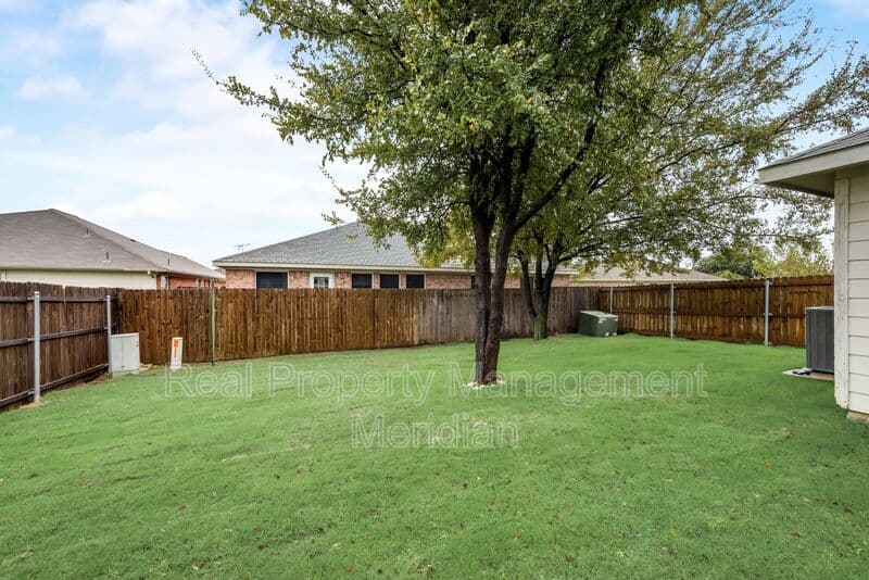 Blue Mound House: 10505 Braewood Dr