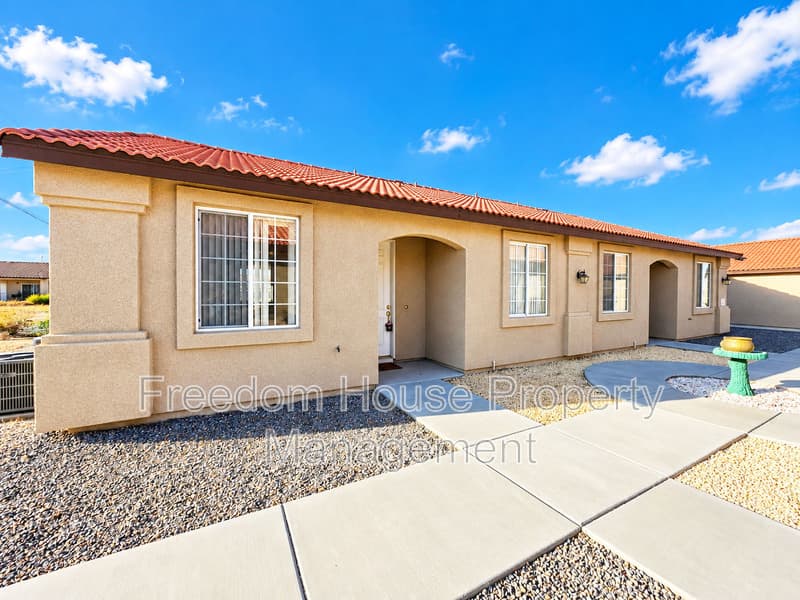 Pahrump Condo: 1051 Red Butte Street