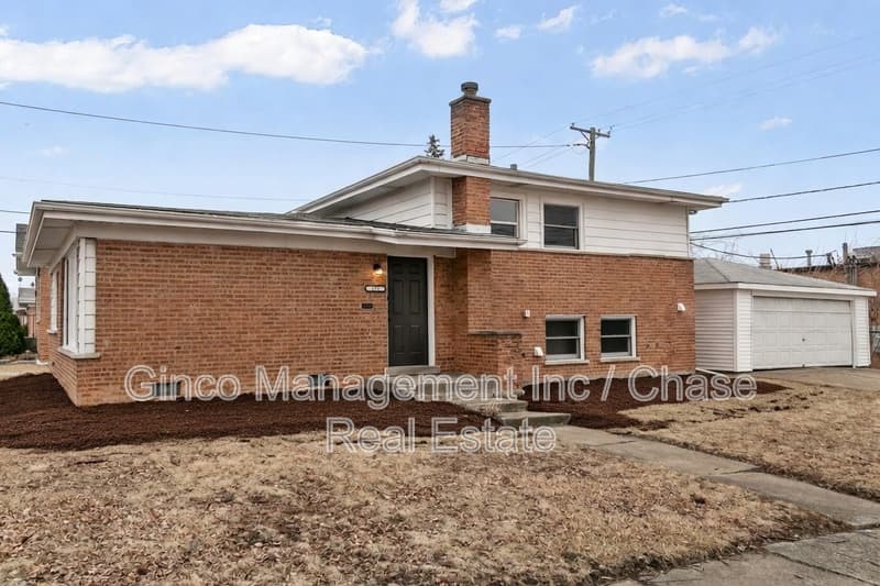 Chicago Heights House: 172 Strieff Avenue