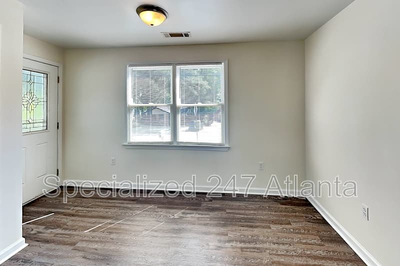 Atlanta House: 232 Chappell Rd NW