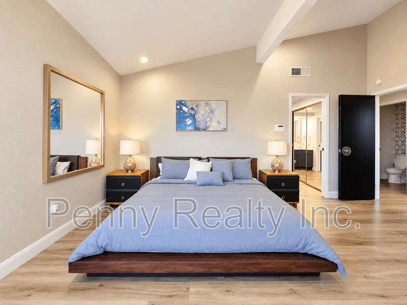 Escondido House: 9603 Indian Creek Way